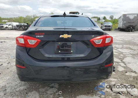 2017 Chevrolet Cruze Lt z USA, uszkodzony, nr VIN 1G1BE5SM3H7231378